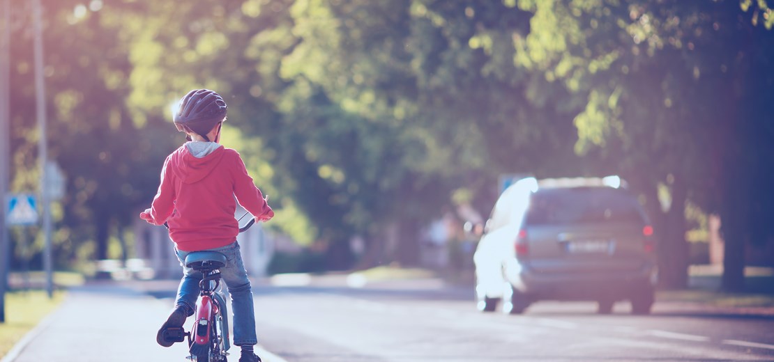 Master Driving School - Master Drivers - Tips for Safe Summer Driving - sharing the road Master Driving School - Master Drivers - Tips for Safe Summer Driving - sharing the road